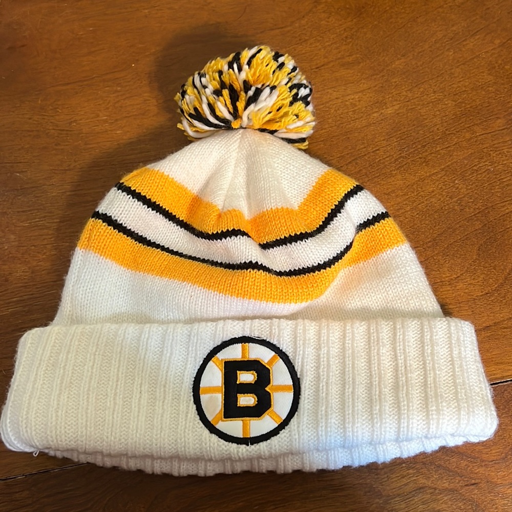 Bruins winter hat